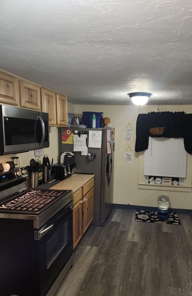 4 2nd St, Nashua, NH 03060 - photo 5