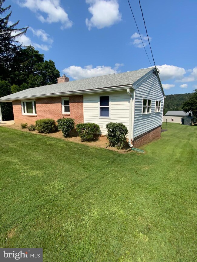 25476 Military Rd, Cascade, MD 21719 - photo 4