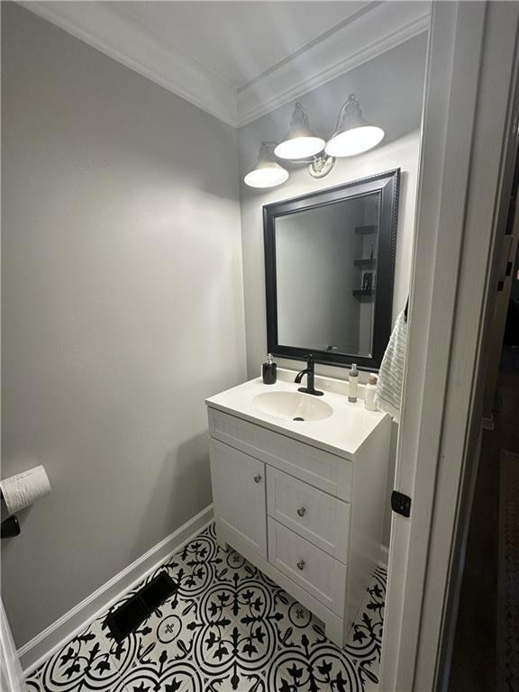 146 Lancelot Way, Lawrenceville, GA 30046 - photo 6