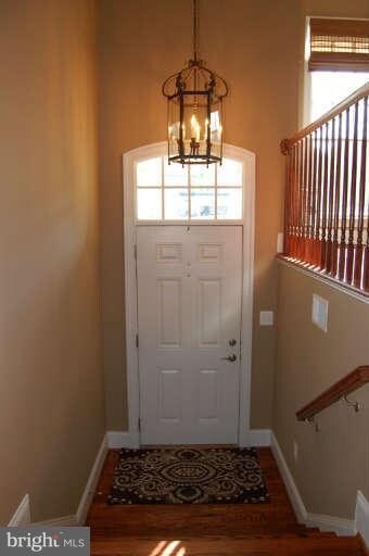 6872 Frase Dr, Falls Church, VA 22043 - photo 4