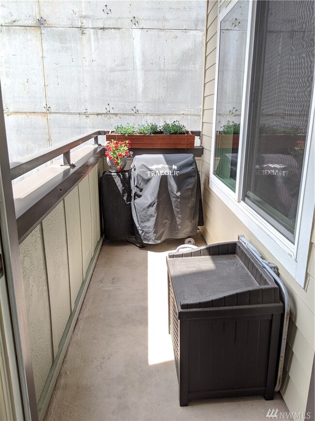 18 Dravus St unit 202, Seattle, WA 98109 - photo 7