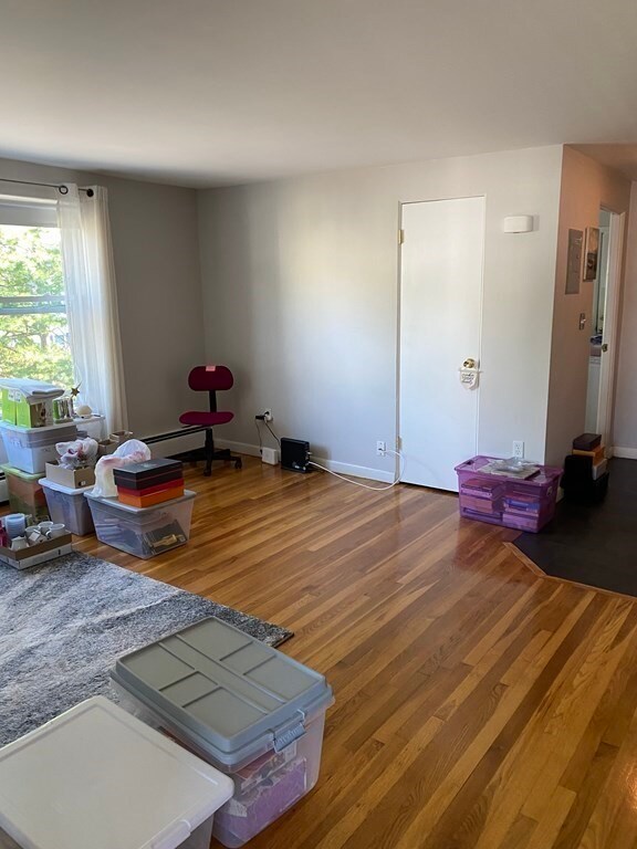 27 School Ave unit D, Waltham, MA 02453 - photo 2