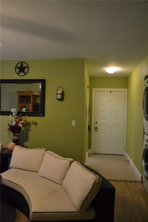 Living Room/Foyer