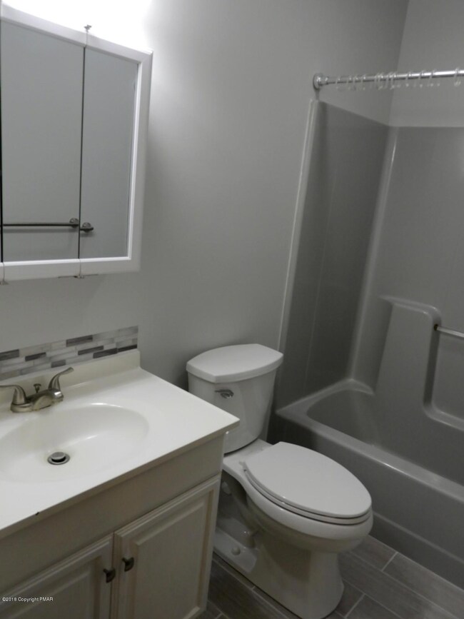 21 Mountain Dr unit 102, Mount Pocono, PA 18344 - photo 6