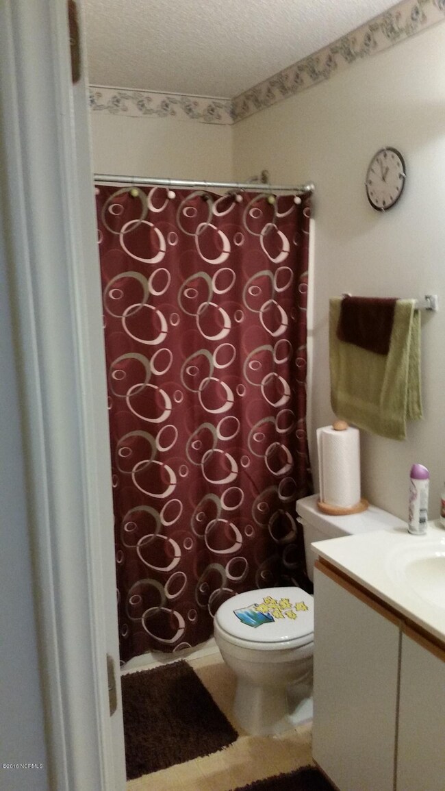 006 1st Bathroom