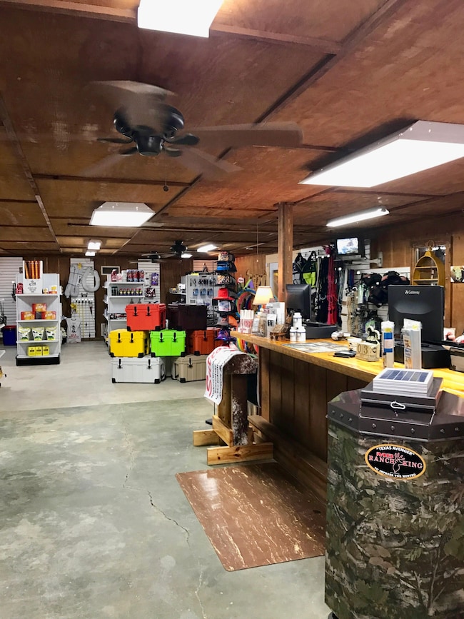 1801 Texas 97, Jourdanton, TX 78026 - photo 3