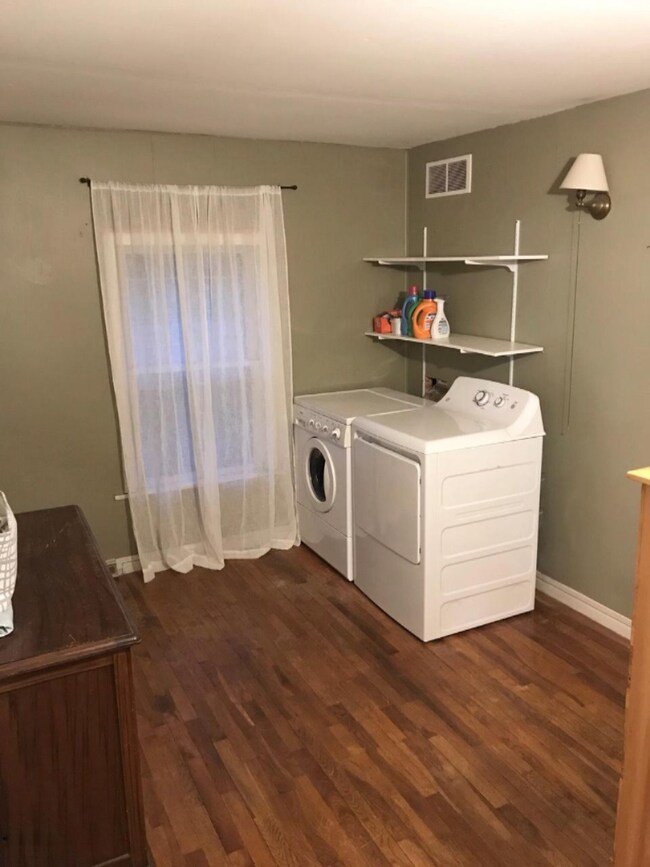 315 Spring St, Lowell, MI 49331 - photo 7