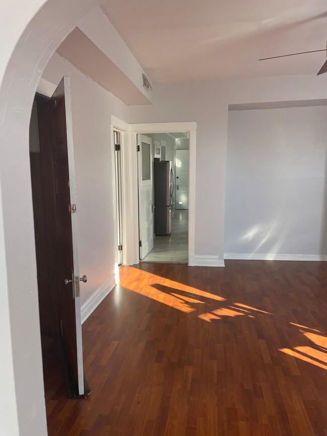 1511 N Keystone Ave unit 2, Chicago, IL 60651 - photo 3