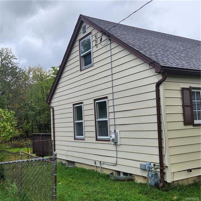 102 Iroquois Dr, Orchard Park, NY 14127 MLS B1503526