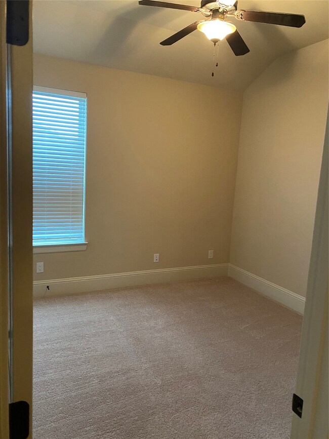 29550 Usonia Dr, Spring, TX 77386 - photo 7