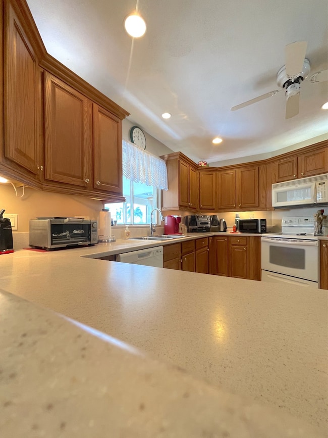 34 Neiba Ct, Fort Myers, FL 33908 - photo 4