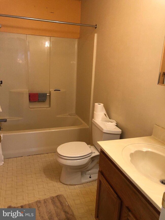 17 Fleming Ave, Sewell, NJ 08080 - photo 4