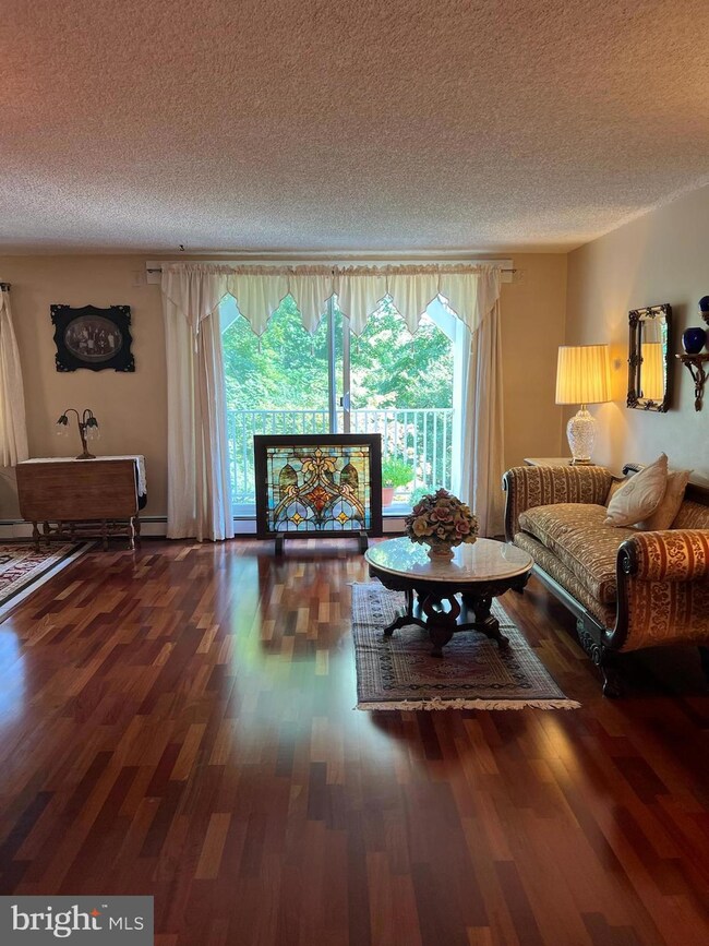 Lafayette Greene Condominium unit 245B, Lafayette Hill, PA 19444 - photo 5