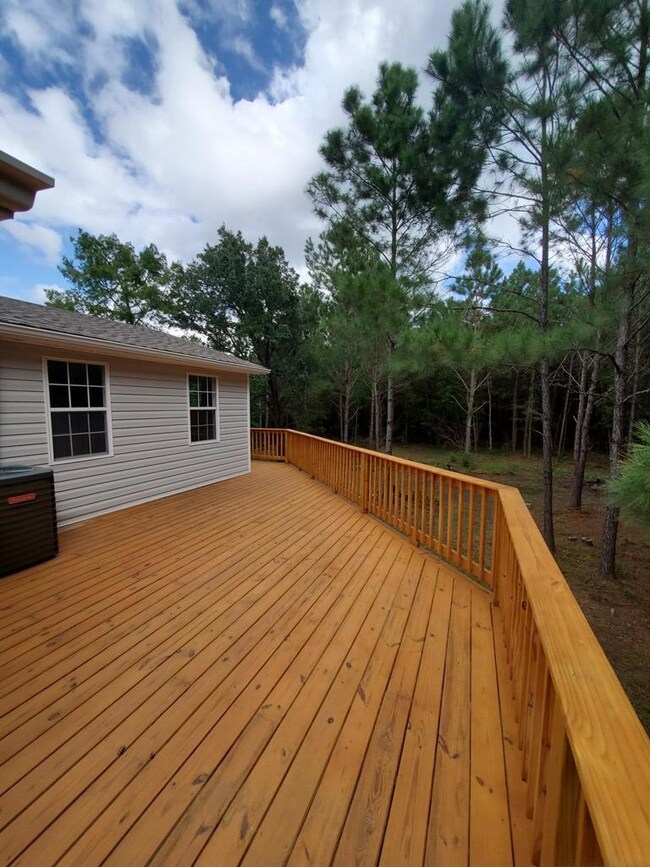 U shaped wraparound deck