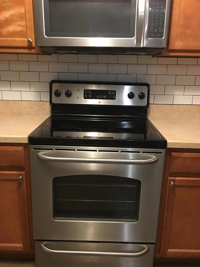 4607 Crib Ct unit 1, Jacksonville, FL 32210 - photo 3