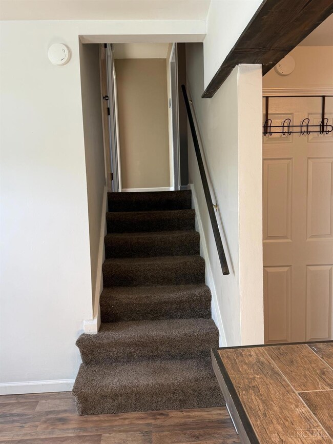 684 Jannie Ln, Loveland, OH 45140 - photo 7