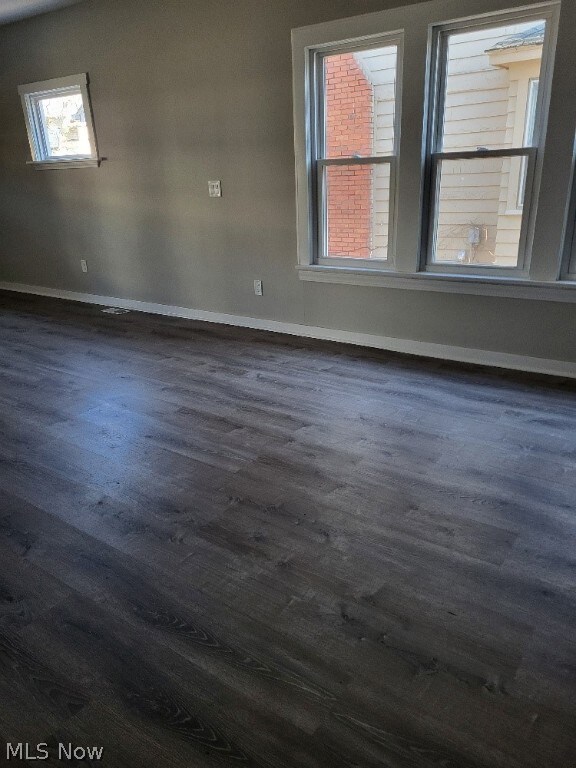 3424 Beechwood Ave, Cleveland, OH 44118 - photo 2