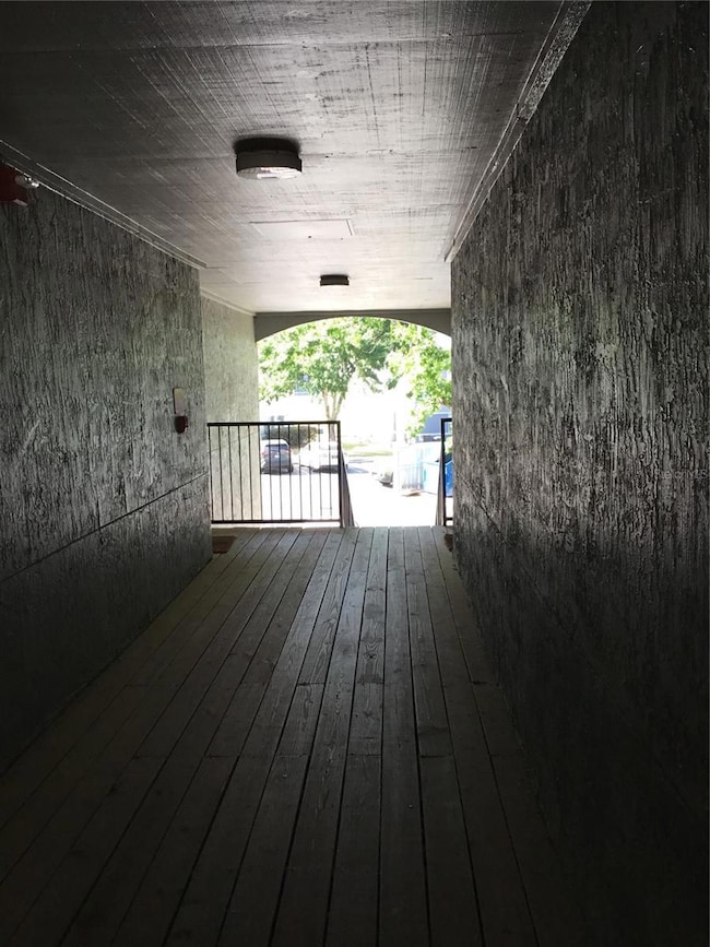 Hallway to unit 422