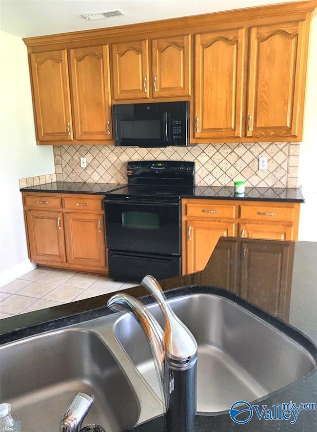 211 Forrest Oak Ln, Huntsville, AL 35811 - photo 4