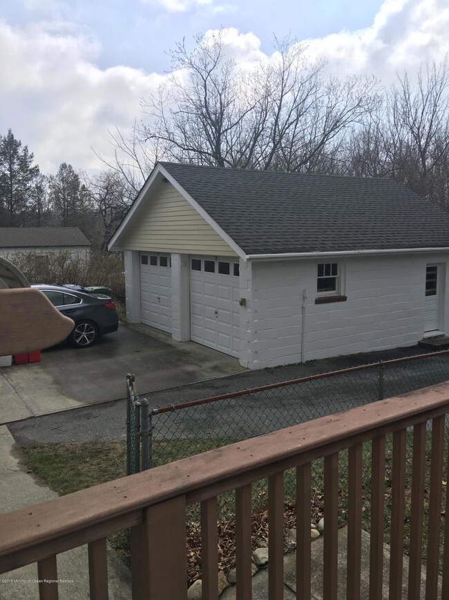 3002 bangs ave 898