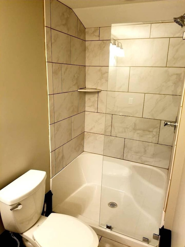 275 S Limestone unit 110, Lexington, KY 40508 - photo 3