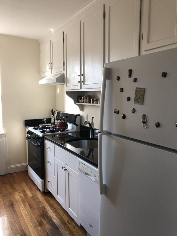 12 Ware St unit 41, Cambridge, MA 02138 - photo 7