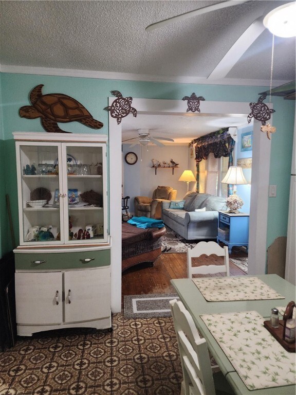 1005 5th St, Brunswick, GA 31520 - photo 5