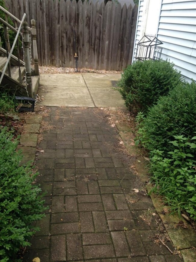 443 N Cline Ave, Griffith, IN 46319 - photo 3