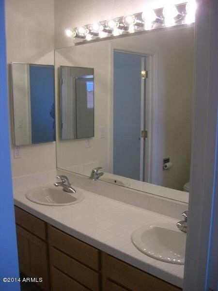 Jack & Jill Guest Bathroom-Double Sinks