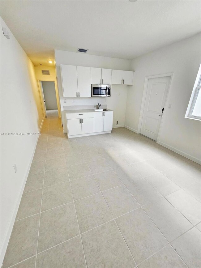 16233 SW 147th Ave unit STUDIO, Miami, FL 33187 - photo 4