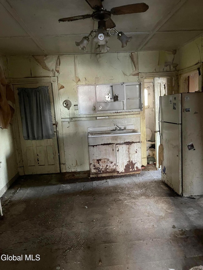 506 Hattie St, Schenectady, NY 12308 - photo 7