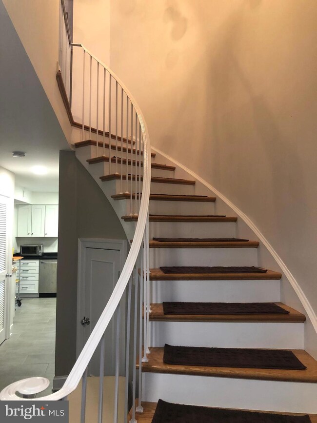 5928 Kingsford Rd unit 361, Springfield, VA 22152 - photo 3