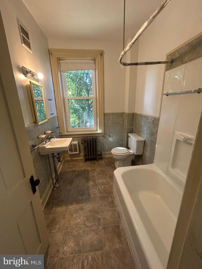 19 N Union St unit 6, Middletown, PA 17057 - photo 5