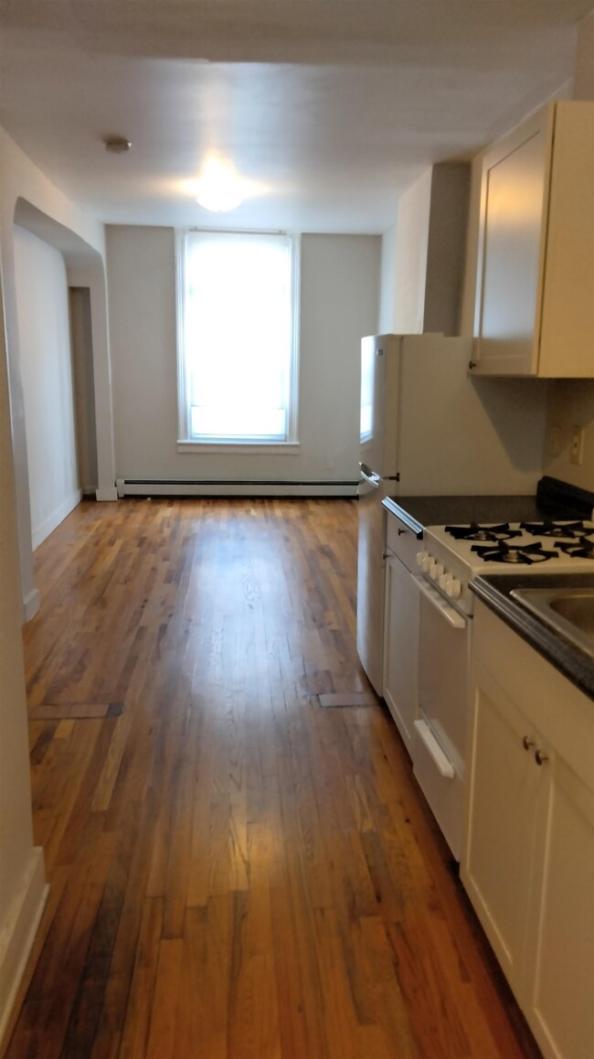 602 Grove St unit 2L2(top), Jersey City, NJ 07310 - photo 4