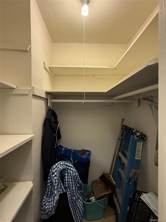 14430 Roosevelt Ave unit 104, Flushing, NY 11354 - photo 5