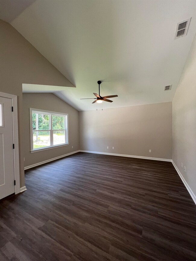 31 Naskapi St, Crawfordville, FL 32327 - photo 2