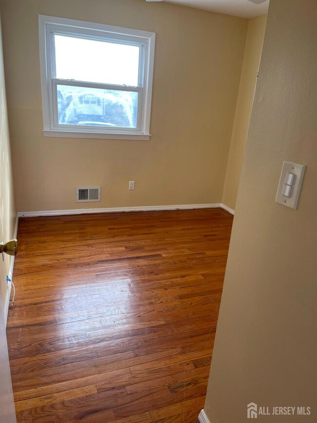 35 Harrison Ave, Carteret, NJ 07008 - photo 2