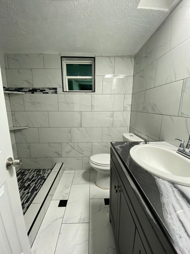 6438 King Post Dr, Houston, TX 77088 - photo 5