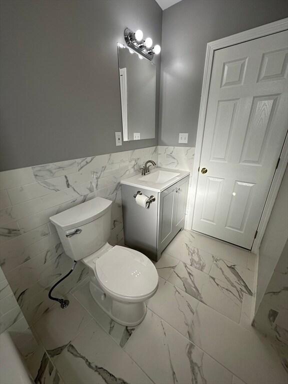 566-568 Hyde Park Ave unit 1, Boston, MA 02131 - photo 2