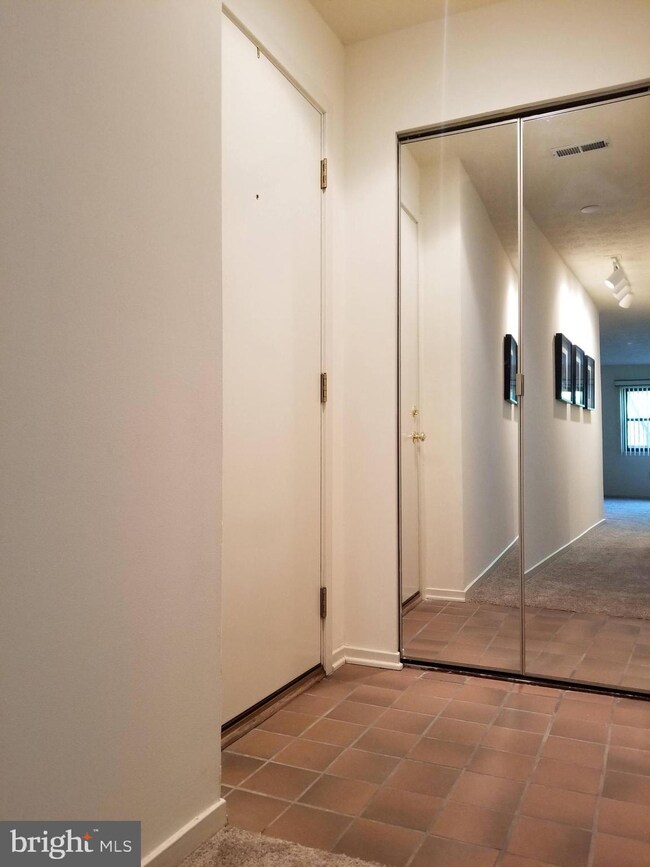 7573 Weather Worn Way unit C, Columbia, MD 21046 - photo 2