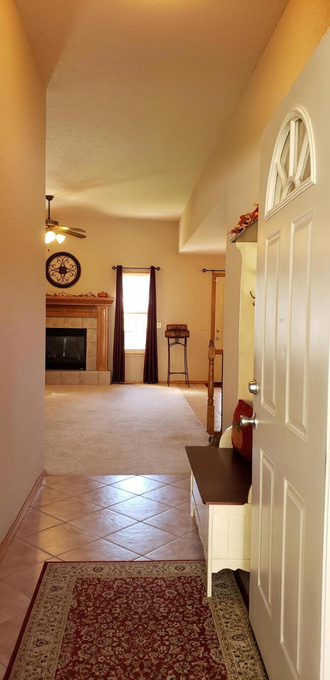 918 Welch St, Nixa, MO 65714 - photo 3