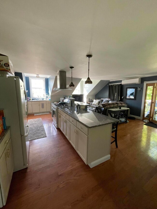 Open Kitchen