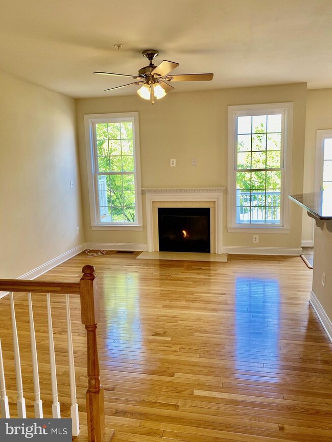 22107 Havenworth Ln, Clarksburg, MD 20871 - photo 5