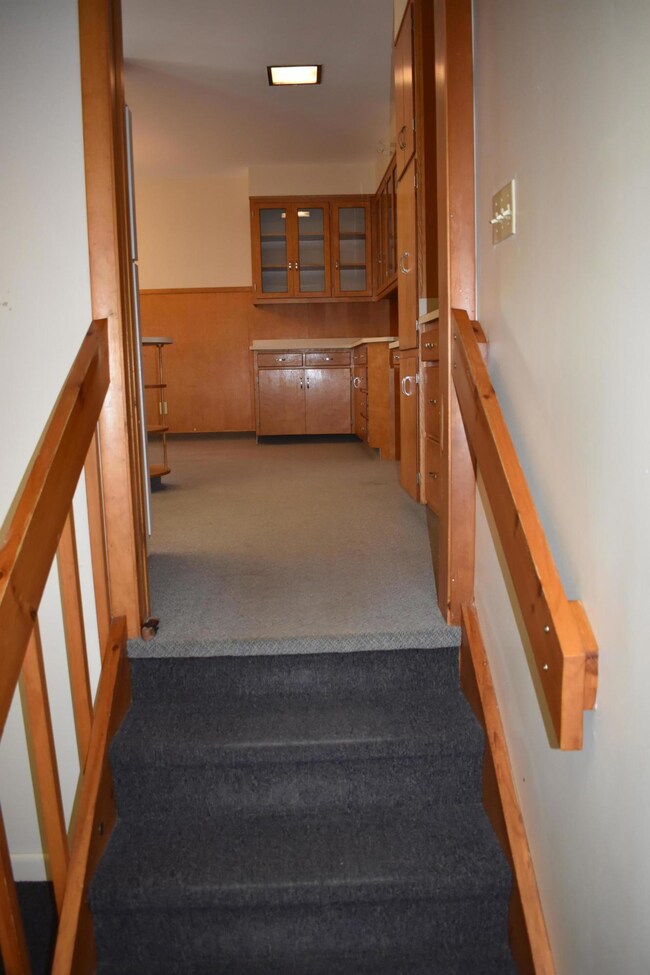 163 Whitney St, Auburn, ME 04210 - photo 7