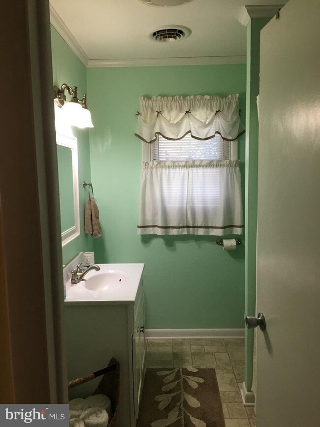 733 Round Top Rd, Chestertown, MD 21620 - photo 4