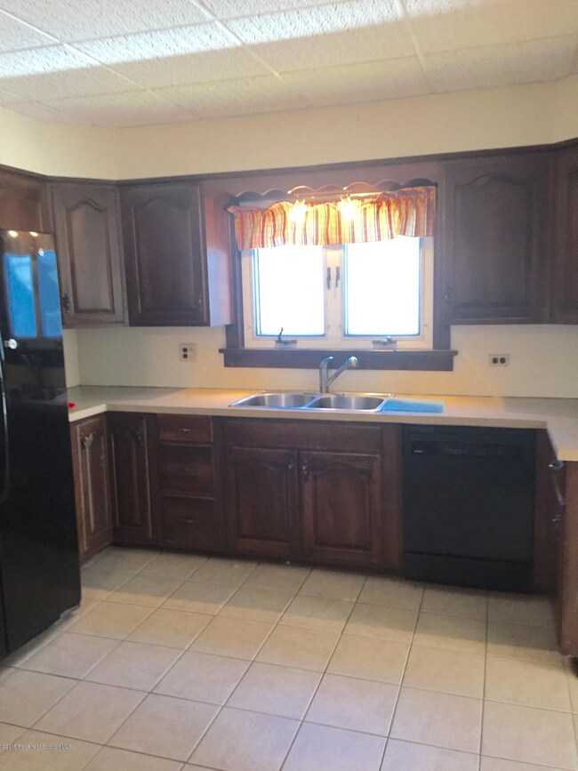 404 Bowman St, Scranton, PA 18519 - photo 7