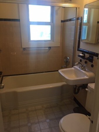 120 Russell Rd unit 1, West Newton, MA 02465 - photo 7