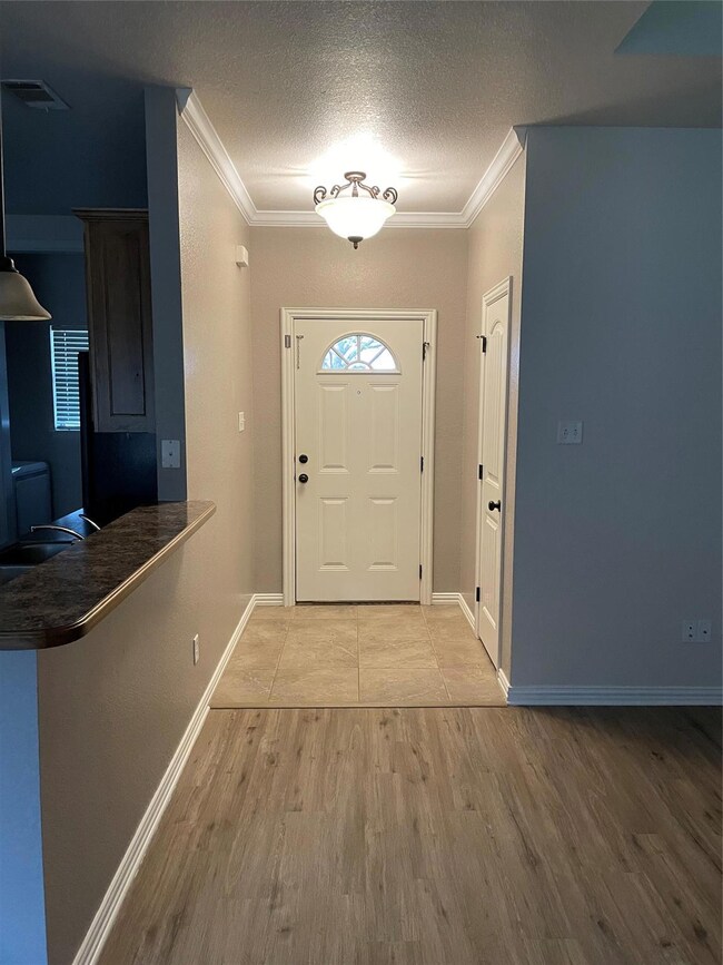 607 E Water St, Weatherford, TX 76086 - photo 4