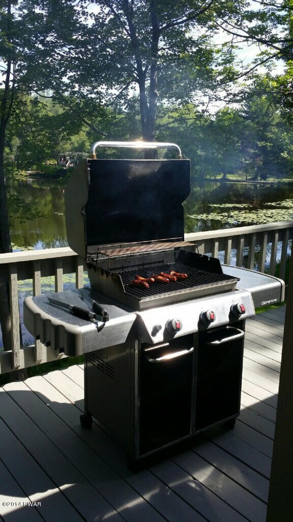 462 Forest St, Honesdale, PA 18431 - photo 2