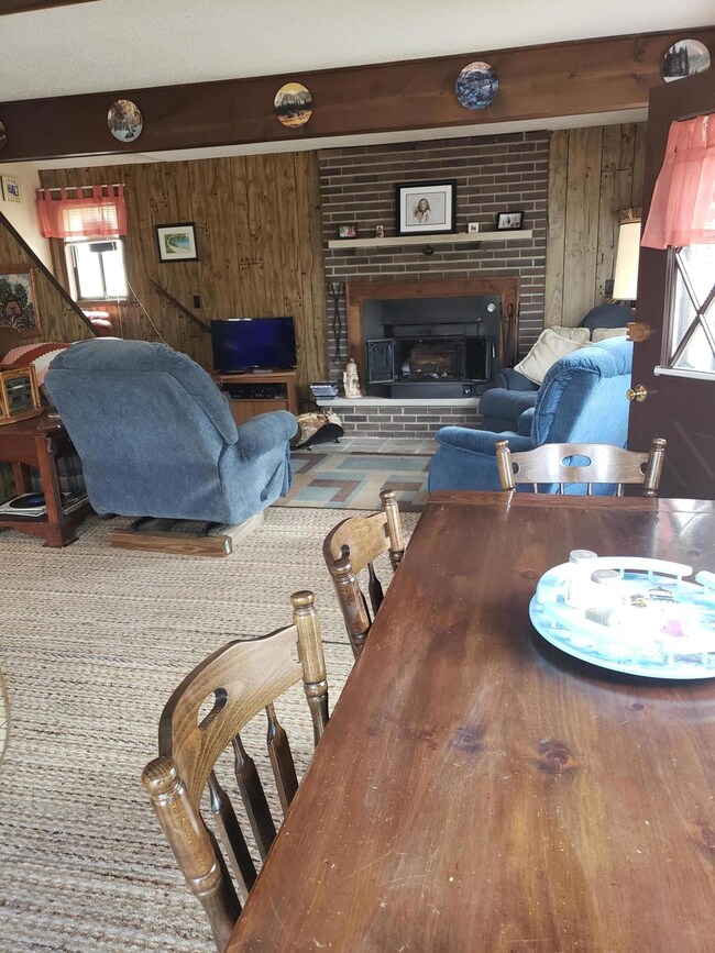 Dining and livingroom